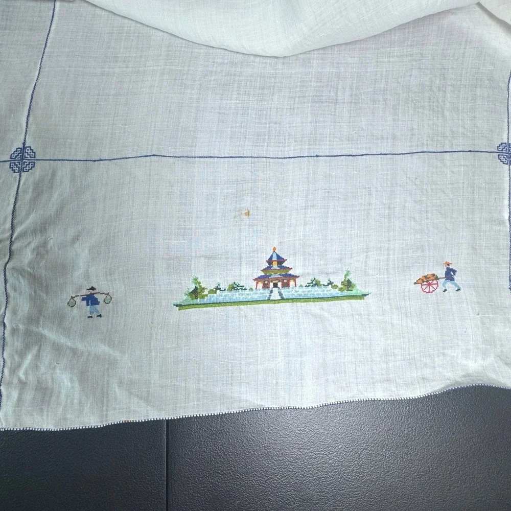 Vintage Hand Embroidered Chinoiserie Linen Tablecloth Pagoda Rickshaw White 34in